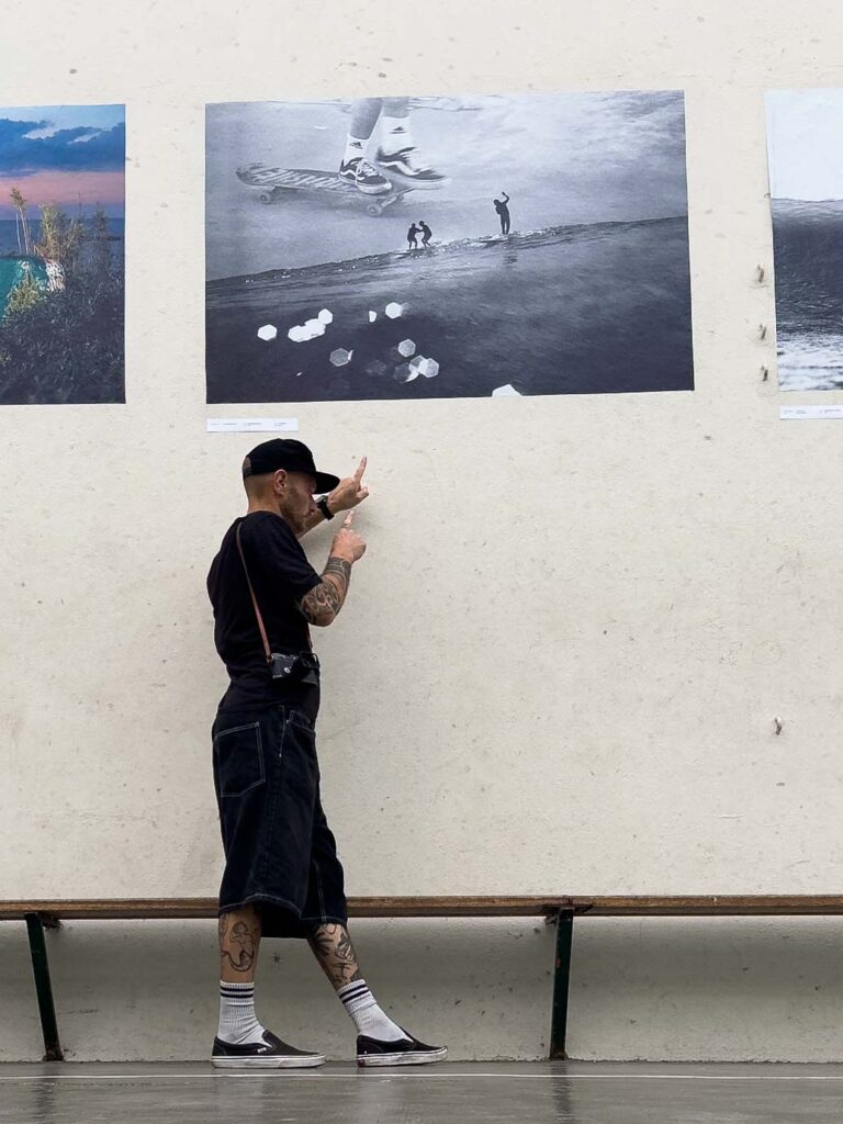 Photo noir et blanc argentique de skateboard et surf, série Board Culture, MonVilain — Landes